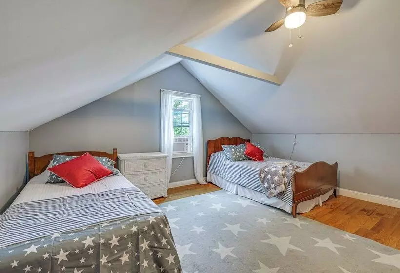 Quintessential New England Home W/ Patio & Grill!