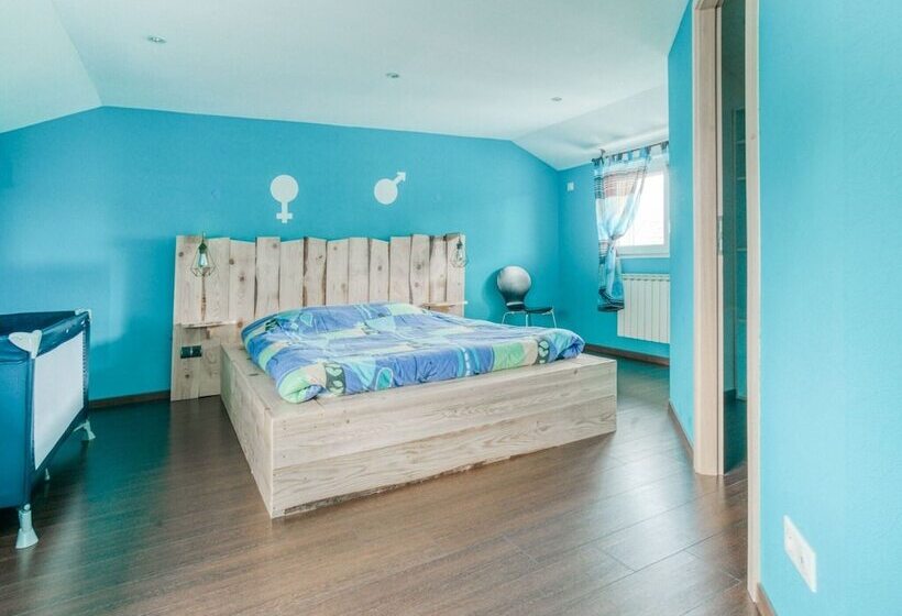 Swanky Cottage In Saasenheim With Balcony