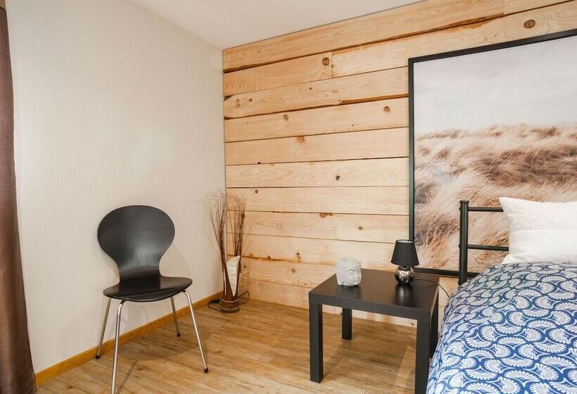 Swanky Cottage In Saasenheim With Balcony