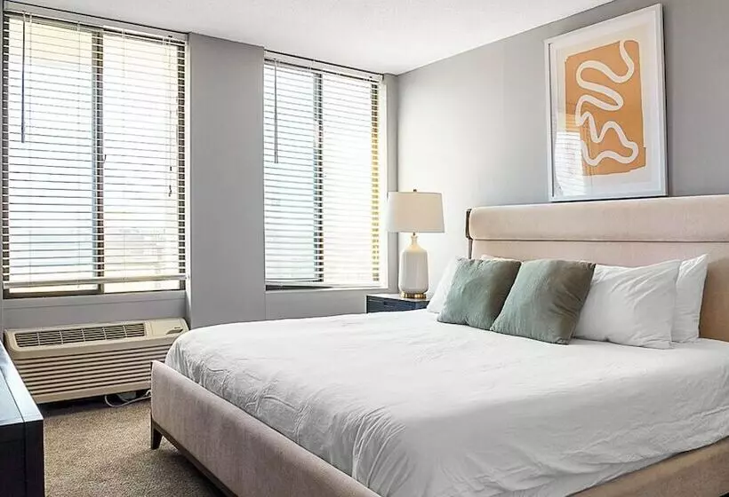 Three Rivers Apartments By Barsala