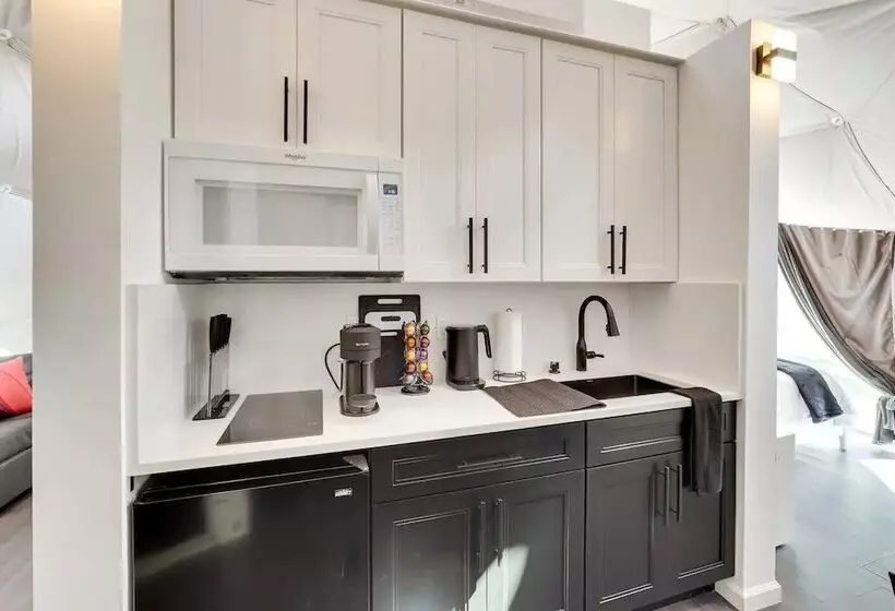 Unique Escapes   Modern Luxury Geodome