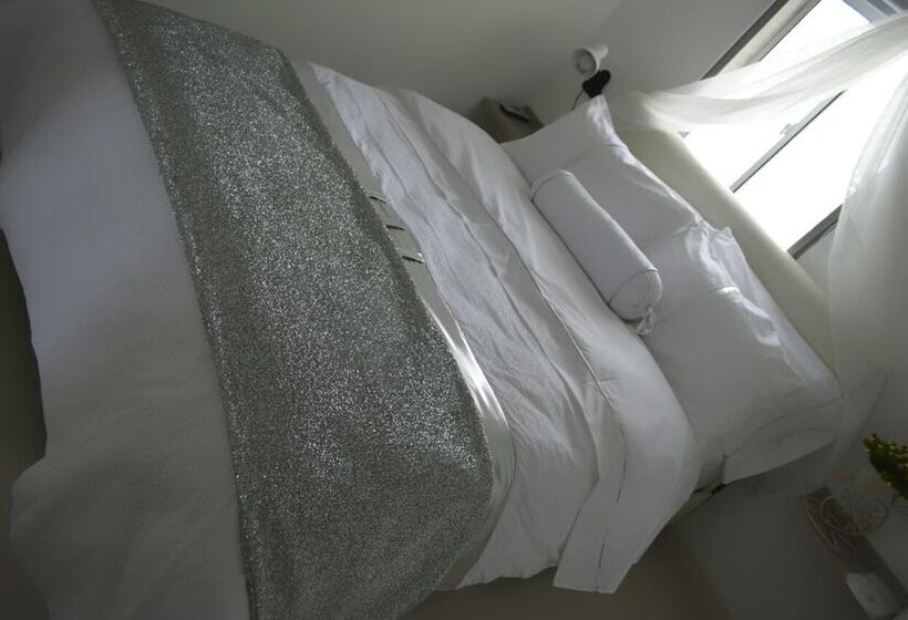 Armoni Hotel Boutique