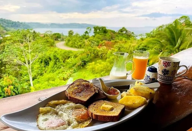 Aamiaismajoitus (B&B) Ocean And Forest View Manolo Cabins