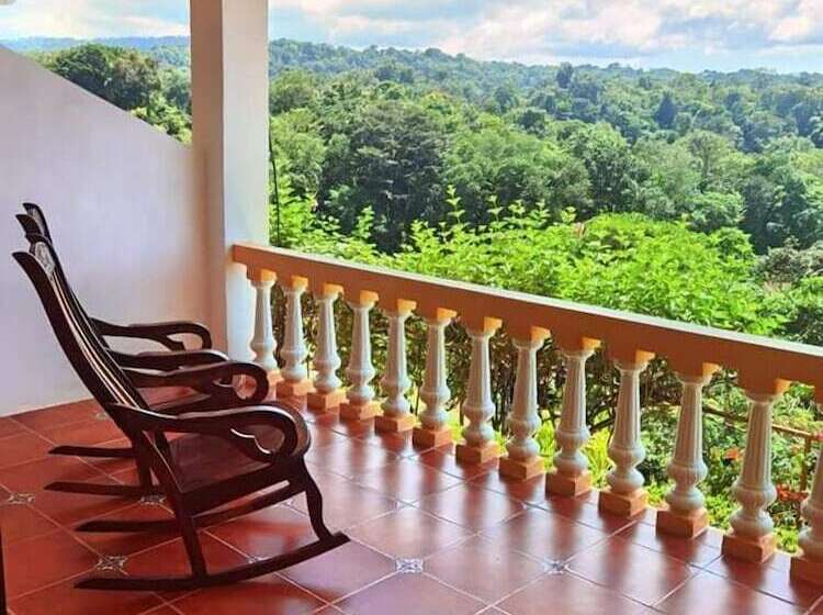 مبيت وإفطار Ocean And Forest View Manolo Cabins