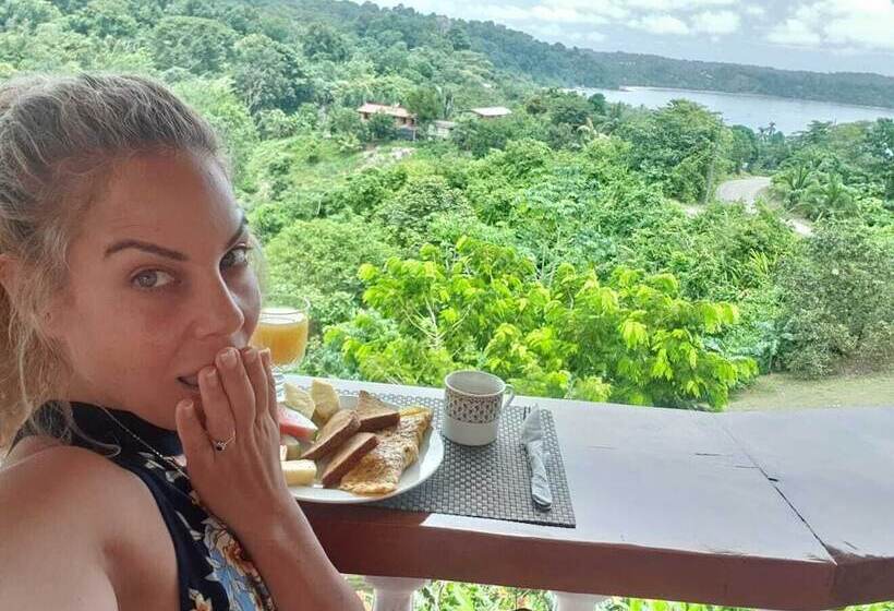 مبيت وإفطار Ocean And Forest View Manolo Cabins