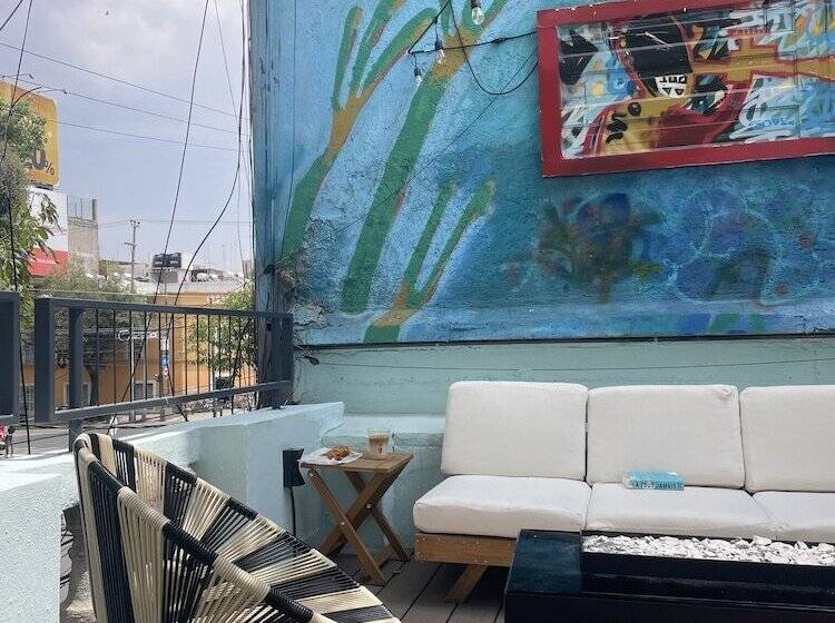 민박 Puerta Roja Rome