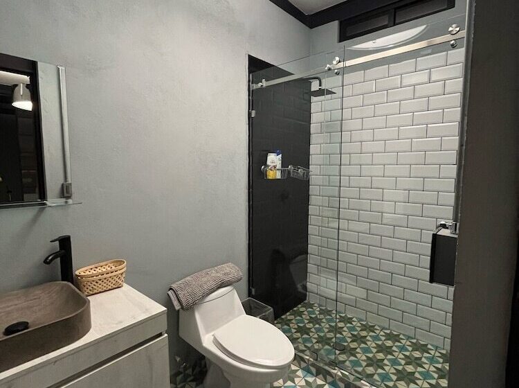 민박 Puerta Roja Rome