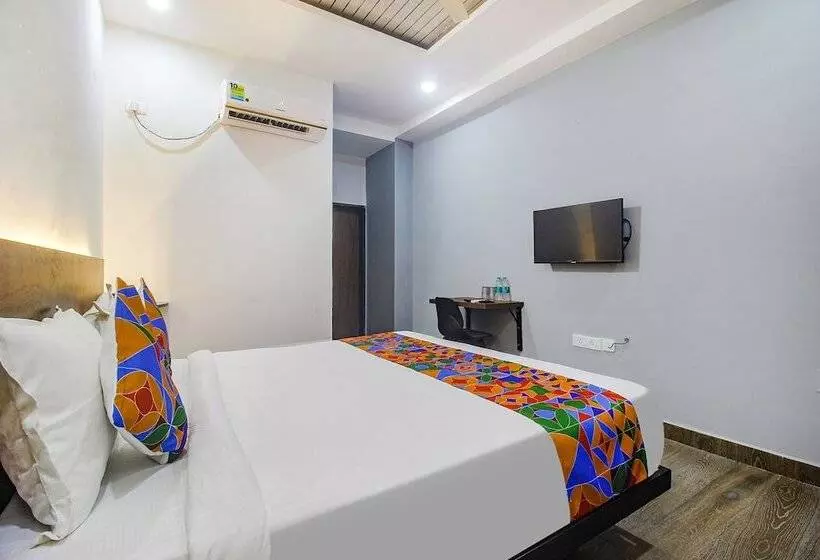 Fabhotel W Grand Suites