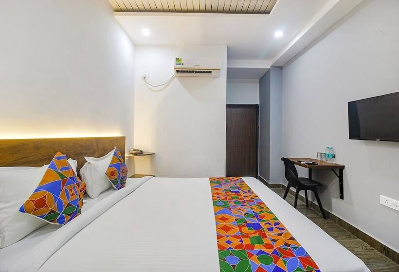 Fabhotel W Grand Suites