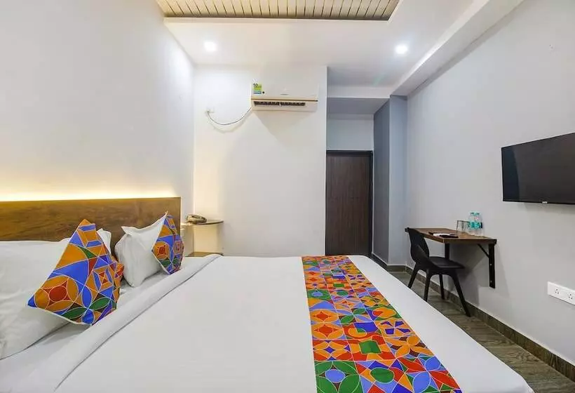 Fabhotel W Grand Suites