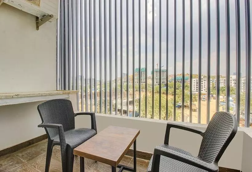 Fabhotel W Grand Suites