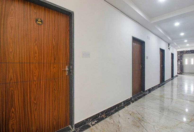 Fabhotel W Grand Suites