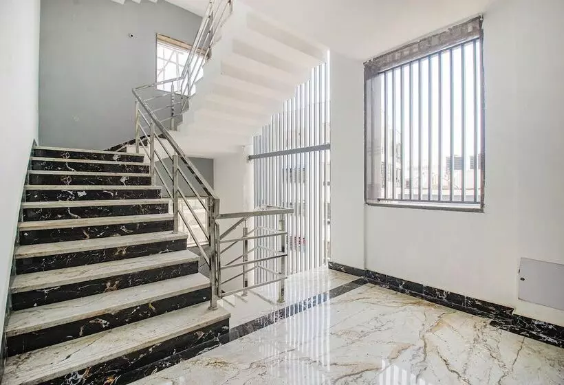 Fabhotel W Grand Suites