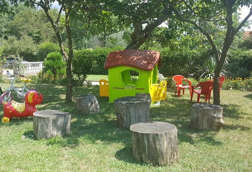 هتل Apartmani Petkovic