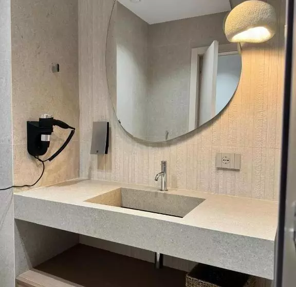 Hotelli Ciao Borshi Boutique