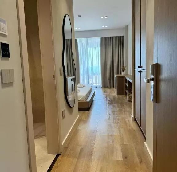 Hotelli Ciao Borshi Boutique