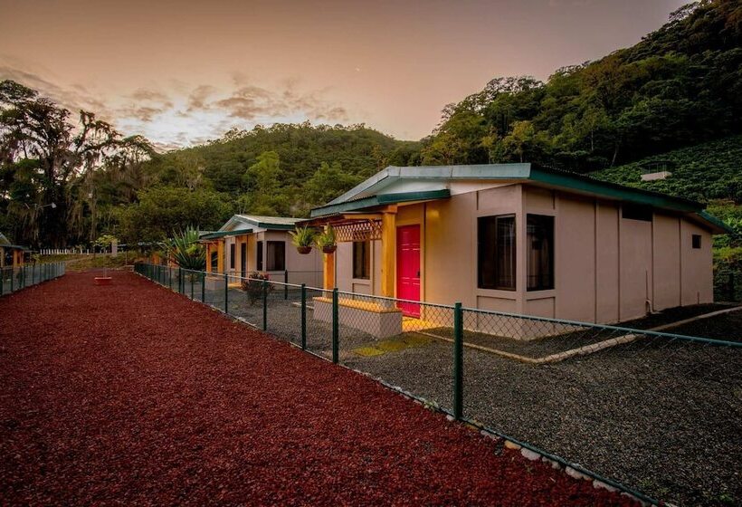 هتل Coffee Pickers Village By Hacienda Orosi