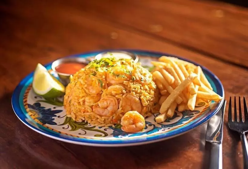 هتل Coffee Pickers Village By Hacienda Orosi