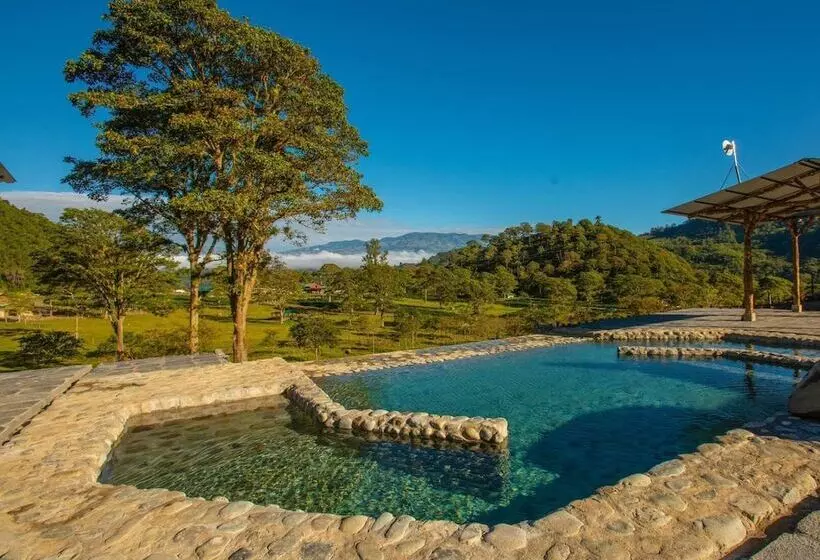 هتل Coffee Pickers Village By Hacienda Orosi