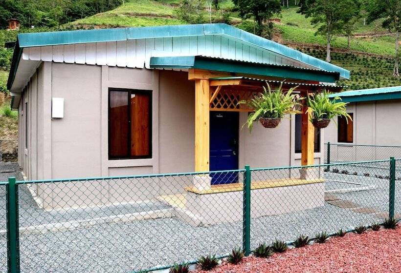 هتل Coffee Pickers Village By Hacienda Orosi