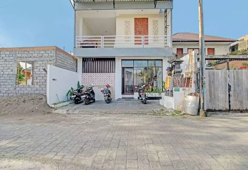 ホテル Collection O 93004 Double D Guest House