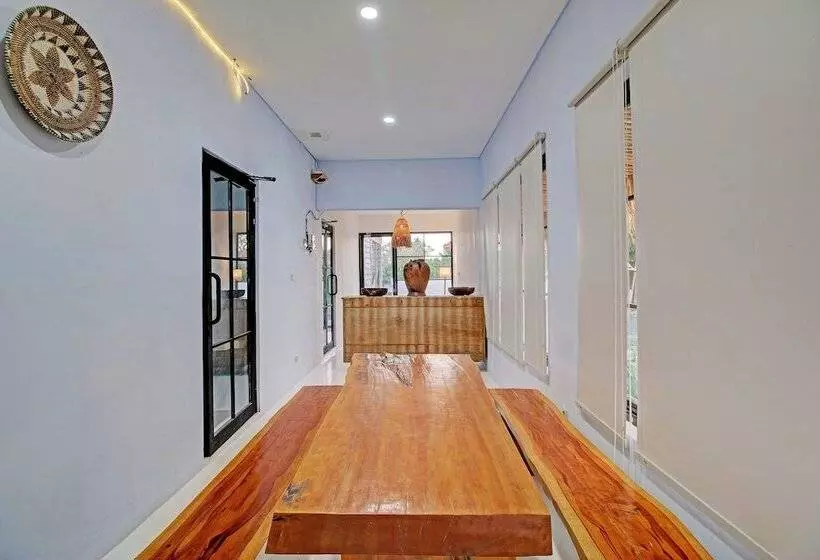 ホテル Collection O 93004 Double D Guest House