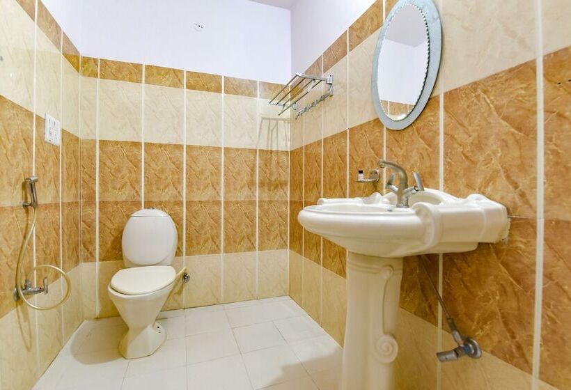 Hotel Fabexpress Saffron