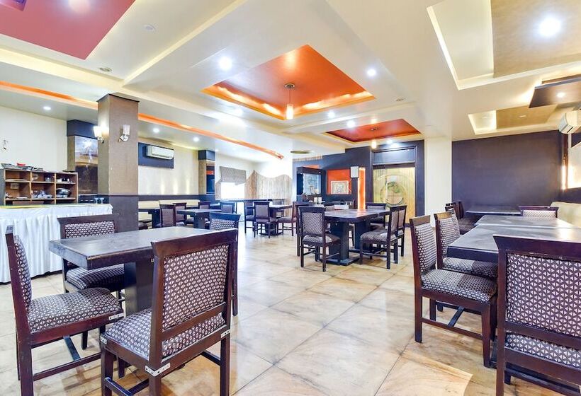 Hotel Fabexpress Saffron