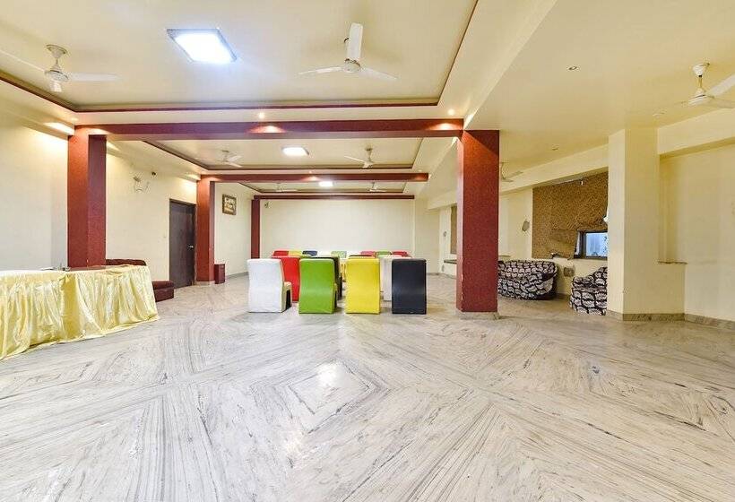 Hotel Fabexpress Saffron