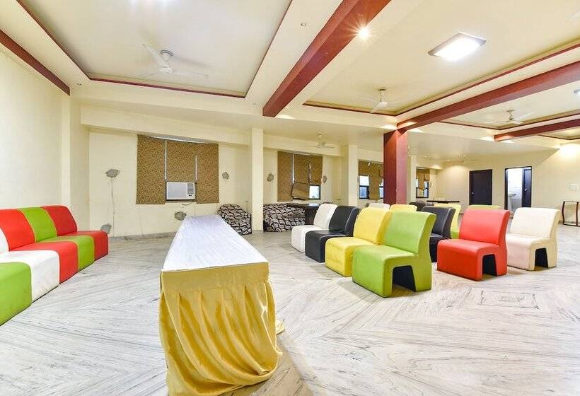 Hotel Fabexpress Saffron