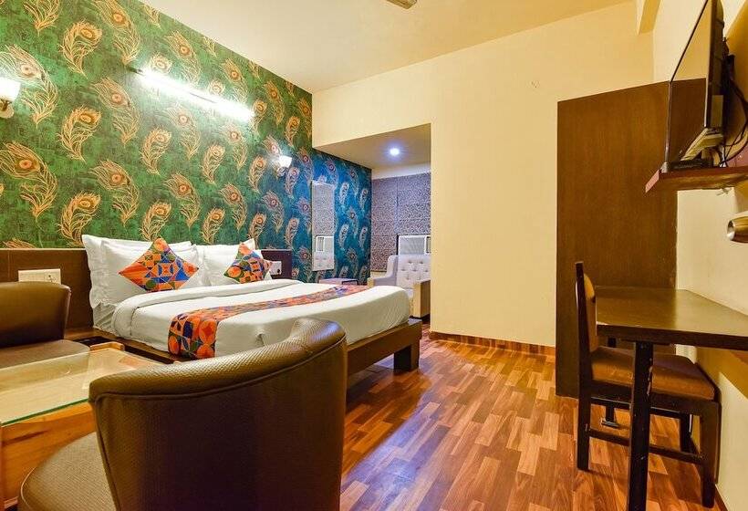 Hotel Fabexpress Saffron