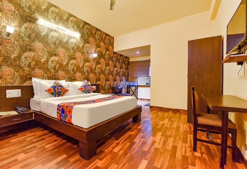 Hotel Fabexpress Saffron