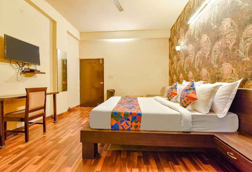 Hotel Fabexpress Saffron