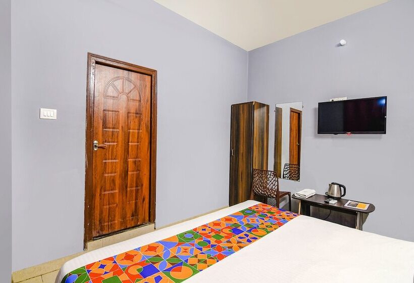 Hotel Fabexpress Westin Plaza