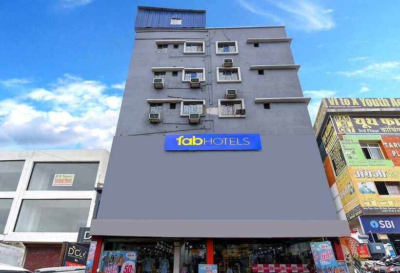 Hotel Fabexpress Westin Plaza