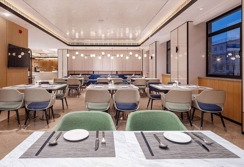 Отель Hilton Garden Inn Beijing Temple Of Heaven East Gate Station