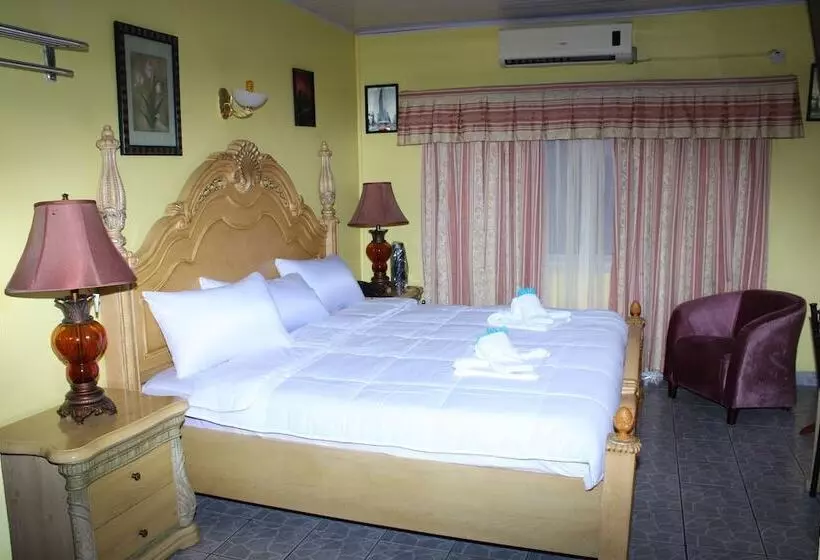 هتل Quality Inn Suites Guyana