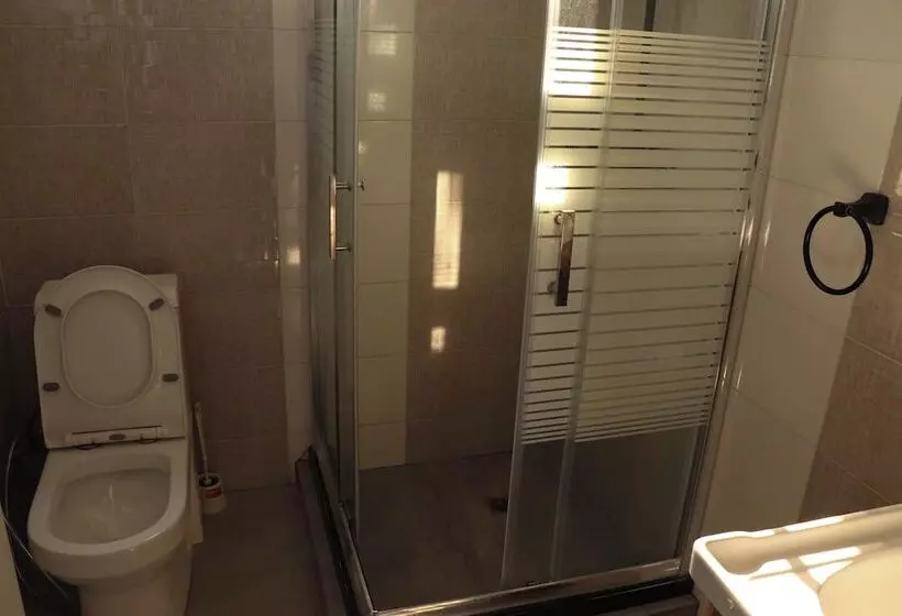 هتل Reflection