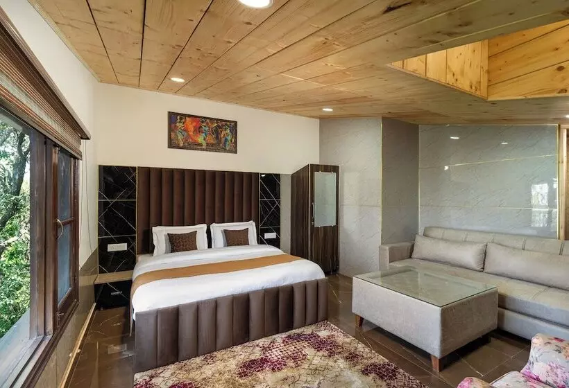Hotelli The Pine Retreat - Mall Road Dalhousie