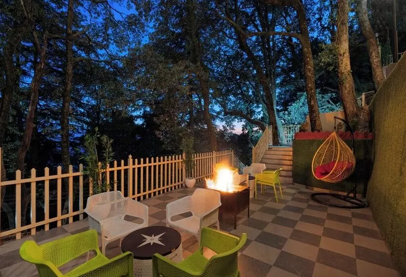 Hotelli The Pine Retreat - Mall Road Dalhousie