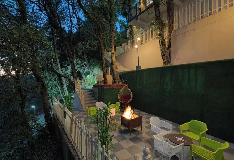 Hotelli The Pine Retreat - Mall Road Dalhousie