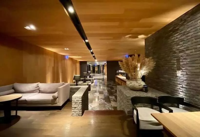 Dua Hotel & Restaurant
