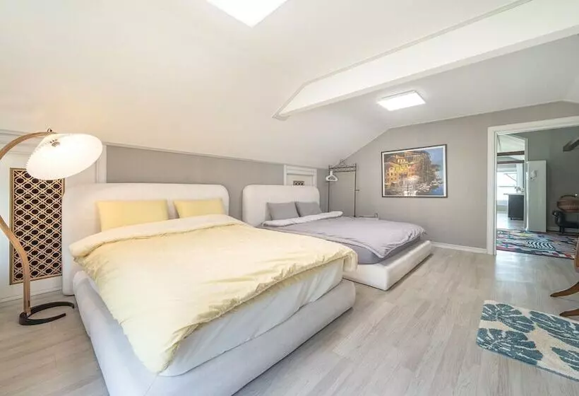 Yeosu Canada Meo Village Pet Pension