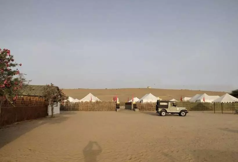 リゾートホテル Lal Garh Desert Camp