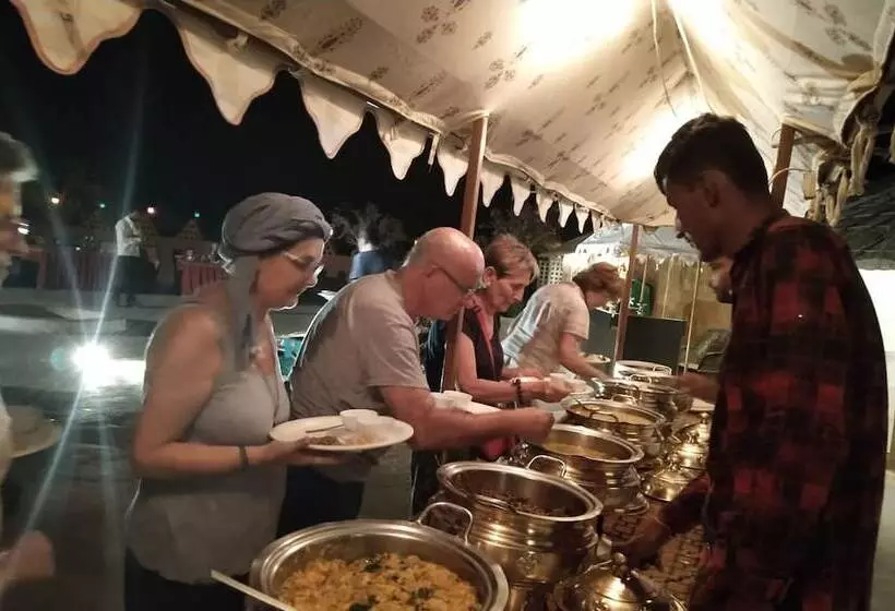リゾートホテル Lal Garh Desert Camp