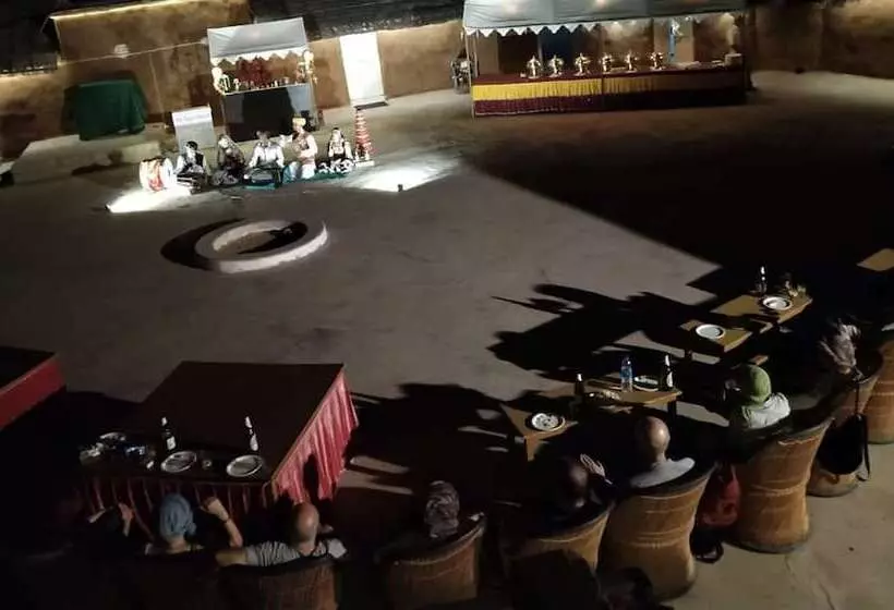 リゾートホテル Lal Garh Desert Camp
