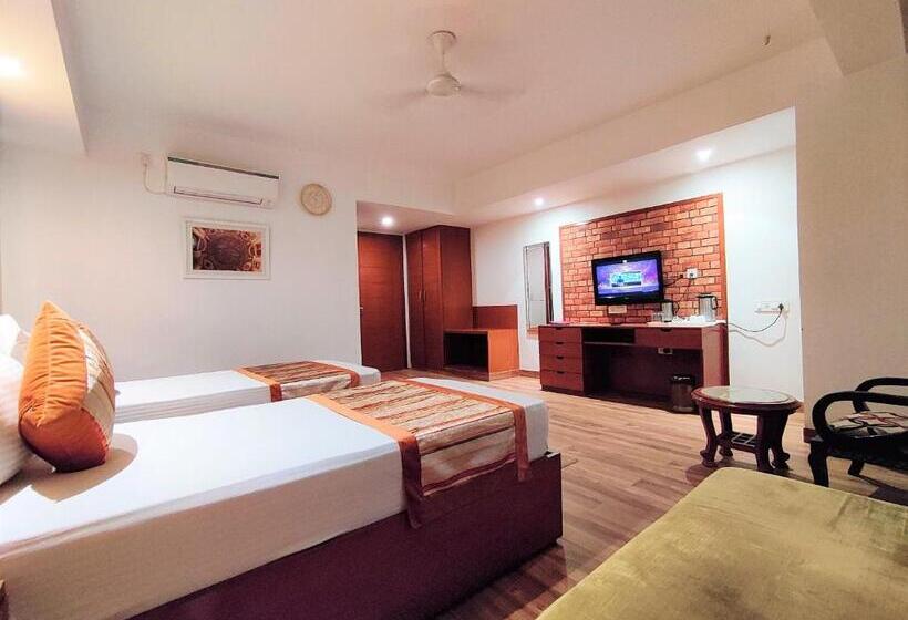 The Angel Hotel & Suites Near Medanta