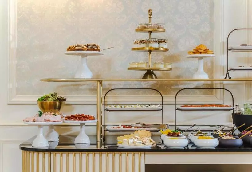 Unicus Palace Old Town   Destigo Hotels