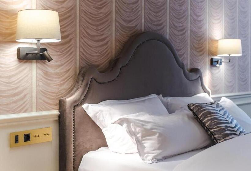 Unicus Palace Old Town Destigo Hotels