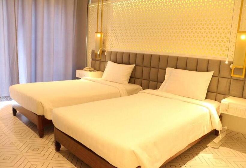 Hengly Mohasambath Hotel & Spa